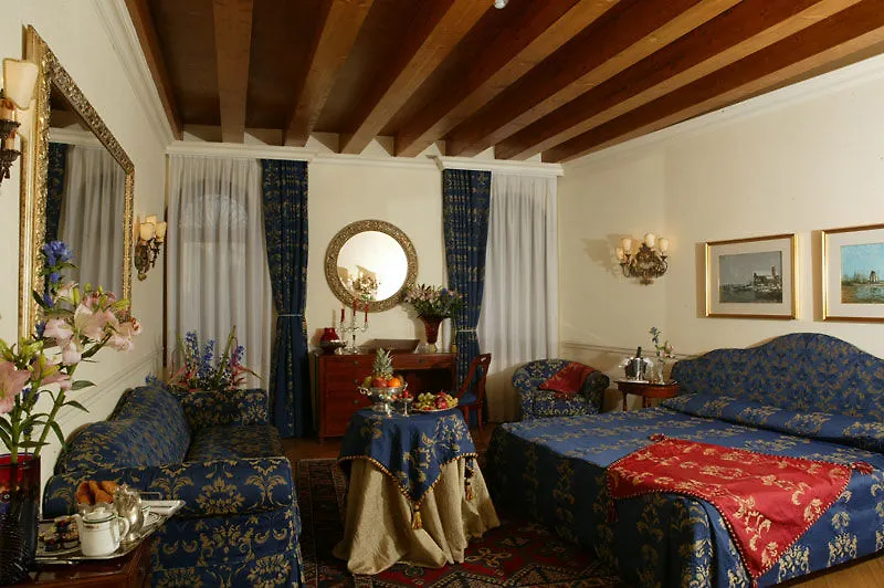 Suites Torre Dell'Orologio Venetië 4*,