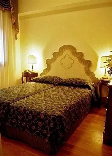 **** Hotel Suites Torre Dell'Orologio Venetië Italië